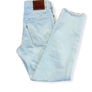 Levi’s Strauss & Co 5 in the Fly Raw Hem Jeans Size 27